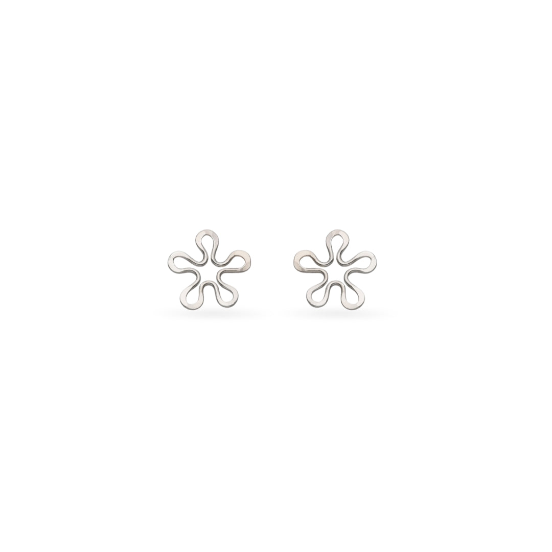 BLOMMAN™ örhängen på stift i 925 sterlingsilver med handgjorda blommor, nickelfria och ca 11 mm diameter.