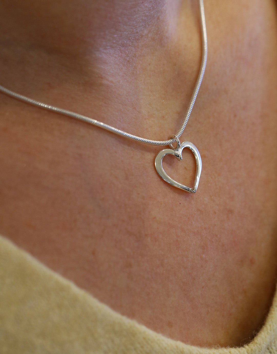 HJÄRTLIG (Herzlich) L Halskette - Guldviva Jewellery