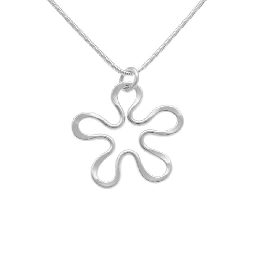 BLOMMAN™ L Halskette aus nickelfreiem 925er Sterlingsilber mit blumenförmigem, handgefertigtem Design an silberner Schlangenkette.