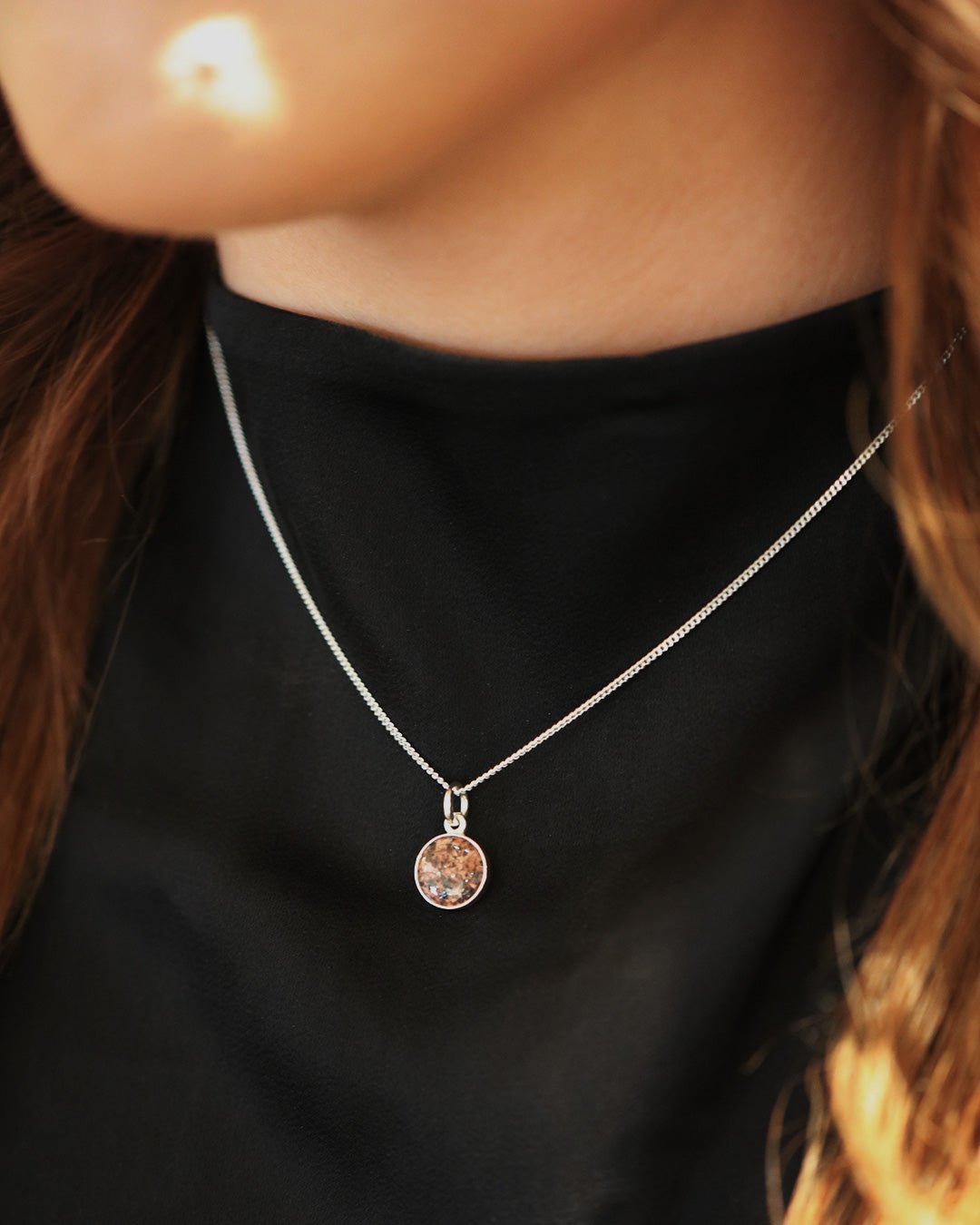 BASIC GRANIT Halskette  Guldviva - Juwelen