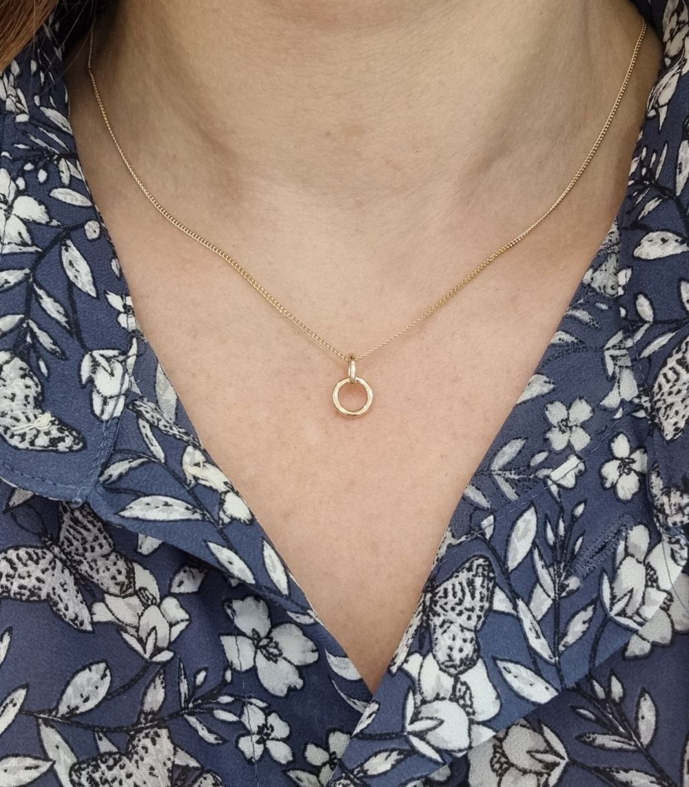 I HAMN (Safe Haven) LILLA 18K necklace - Guldviva Jewellery