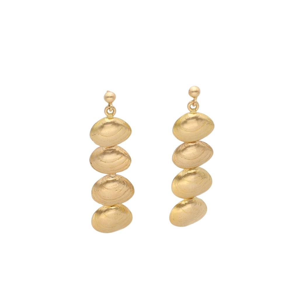 SANDMUSSLA (Sand mussel) FEST 18K earrings on ball stud - Guldviva Jewellery