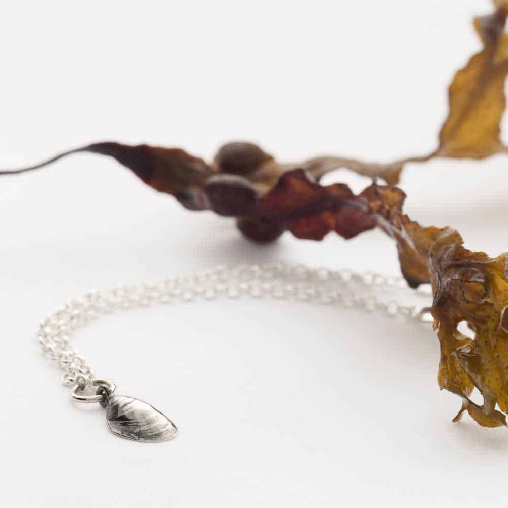 BLÅMUSSLA (Blue mussel) XS anklet - Guldviva Jewellery