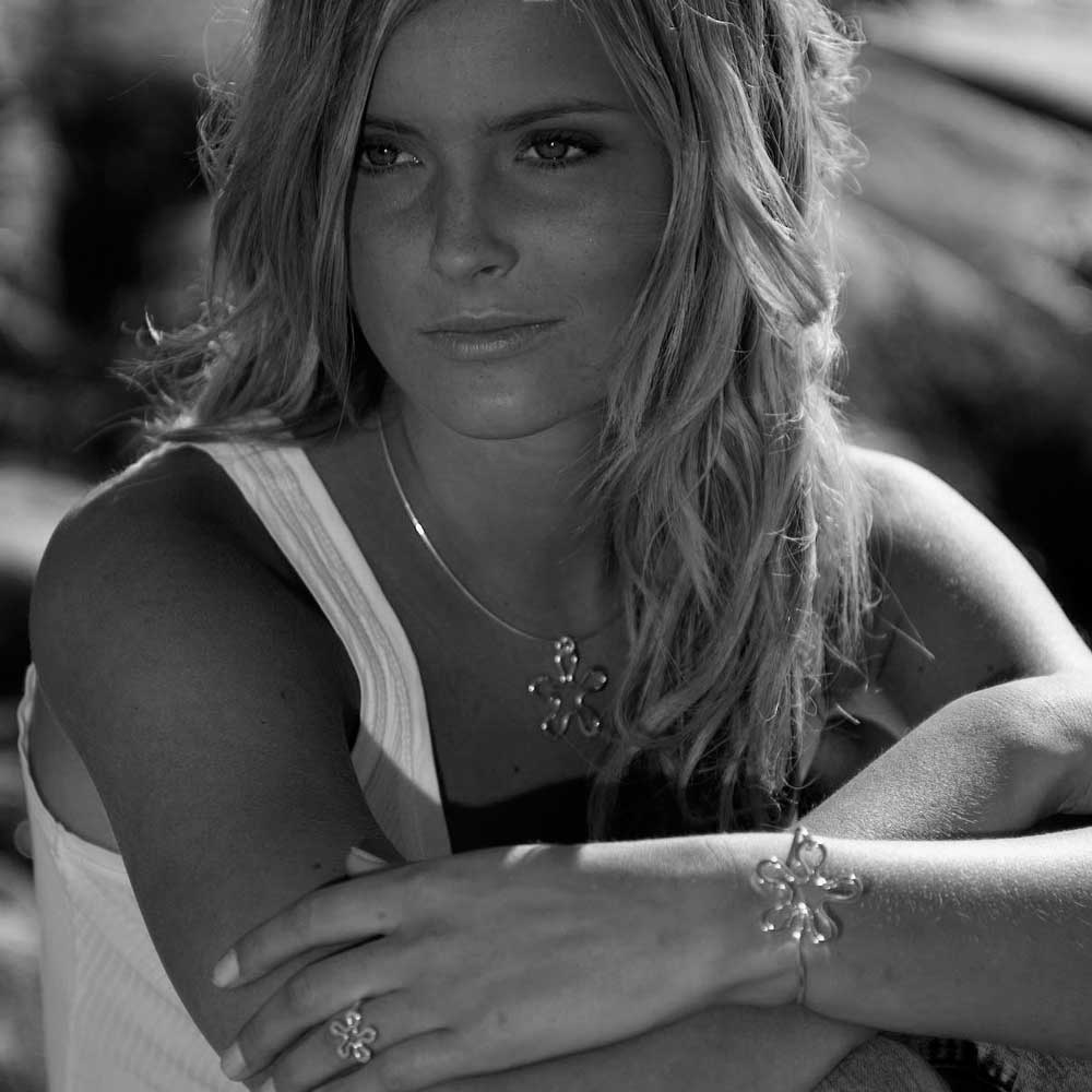 BLOMMAN™ bangle - Guldviva Jewellery