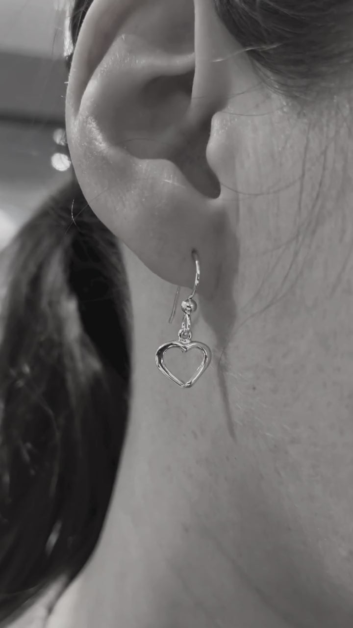 HJÄRTLIG (Heartly) earrings