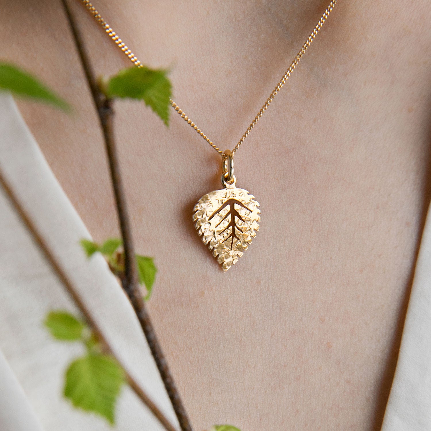 BJÖRK (Koivu) Kaulakoru 18K XS - Guldviva Jewellery