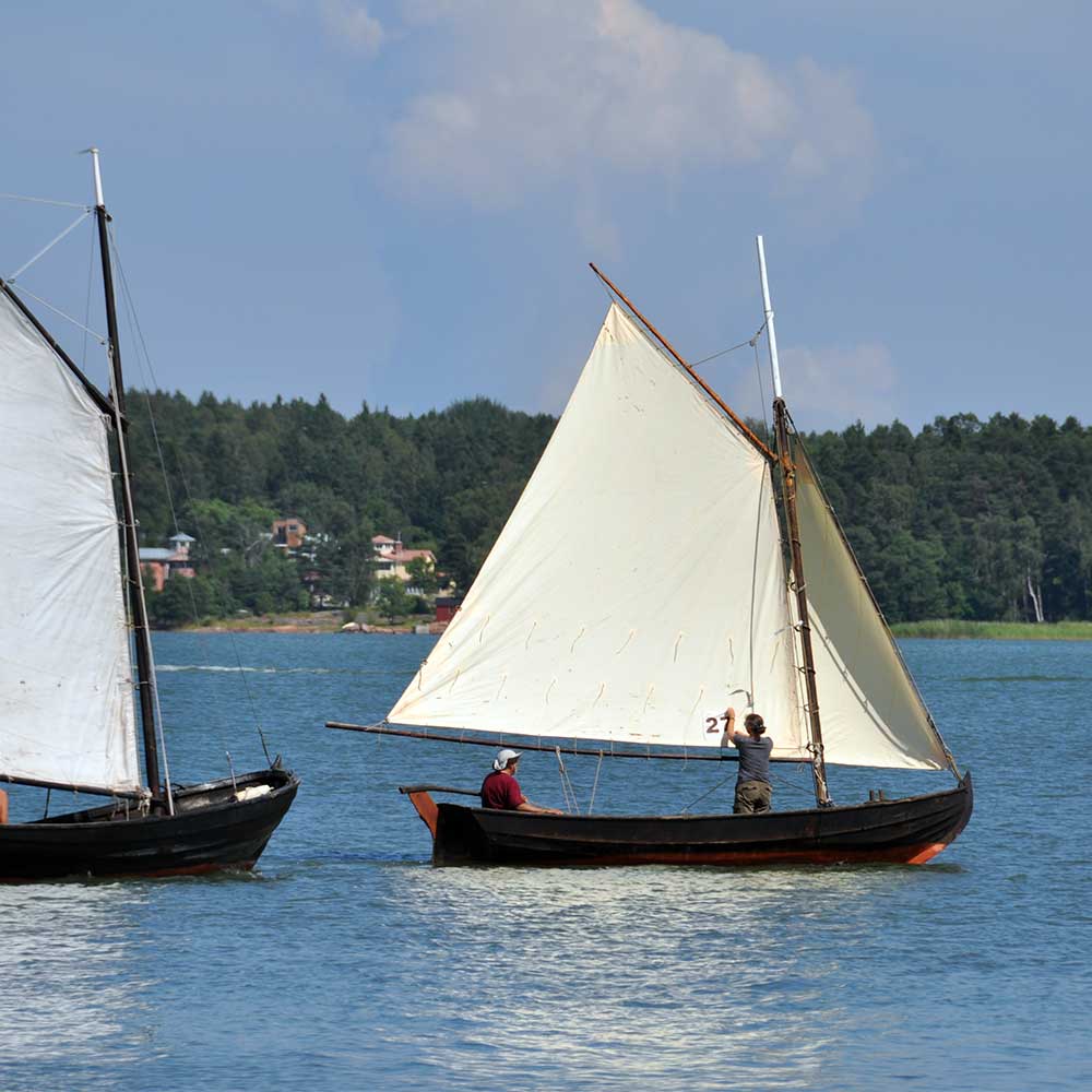SEGELBÅT (Purjevene) Kaulakoru - Guldviva Jewellery