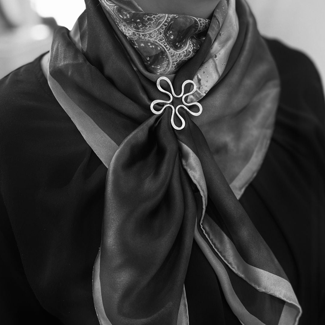 BLOMMAN™ Guldviva L Scarfring - Smykker