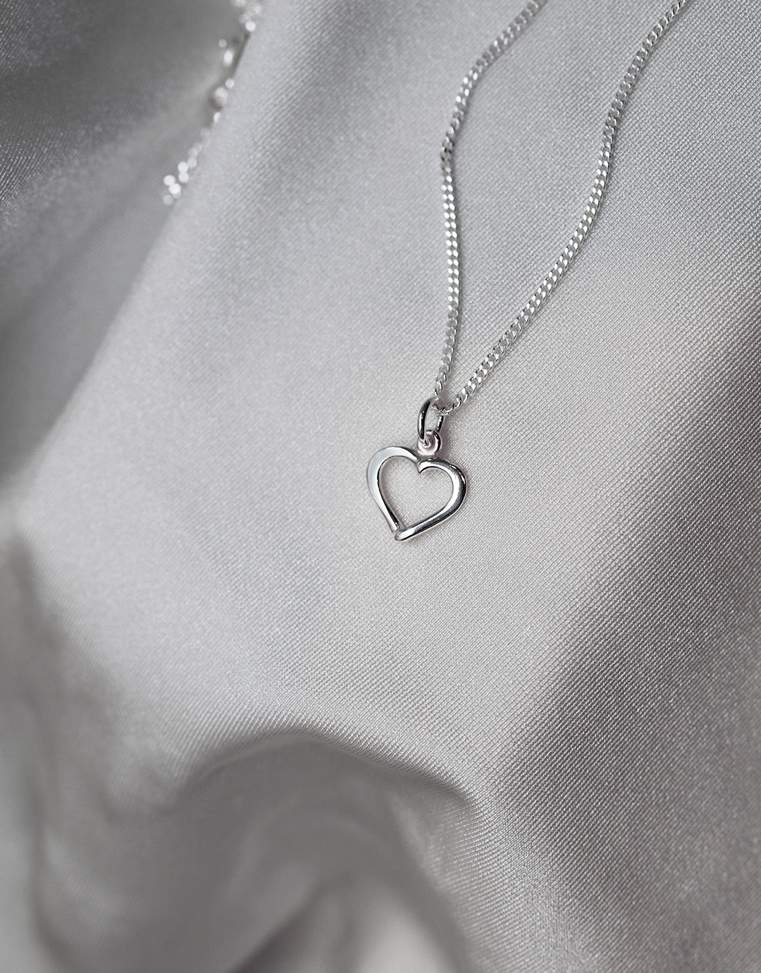 HJÄRTLIG halsband - Guldviva Jewellery