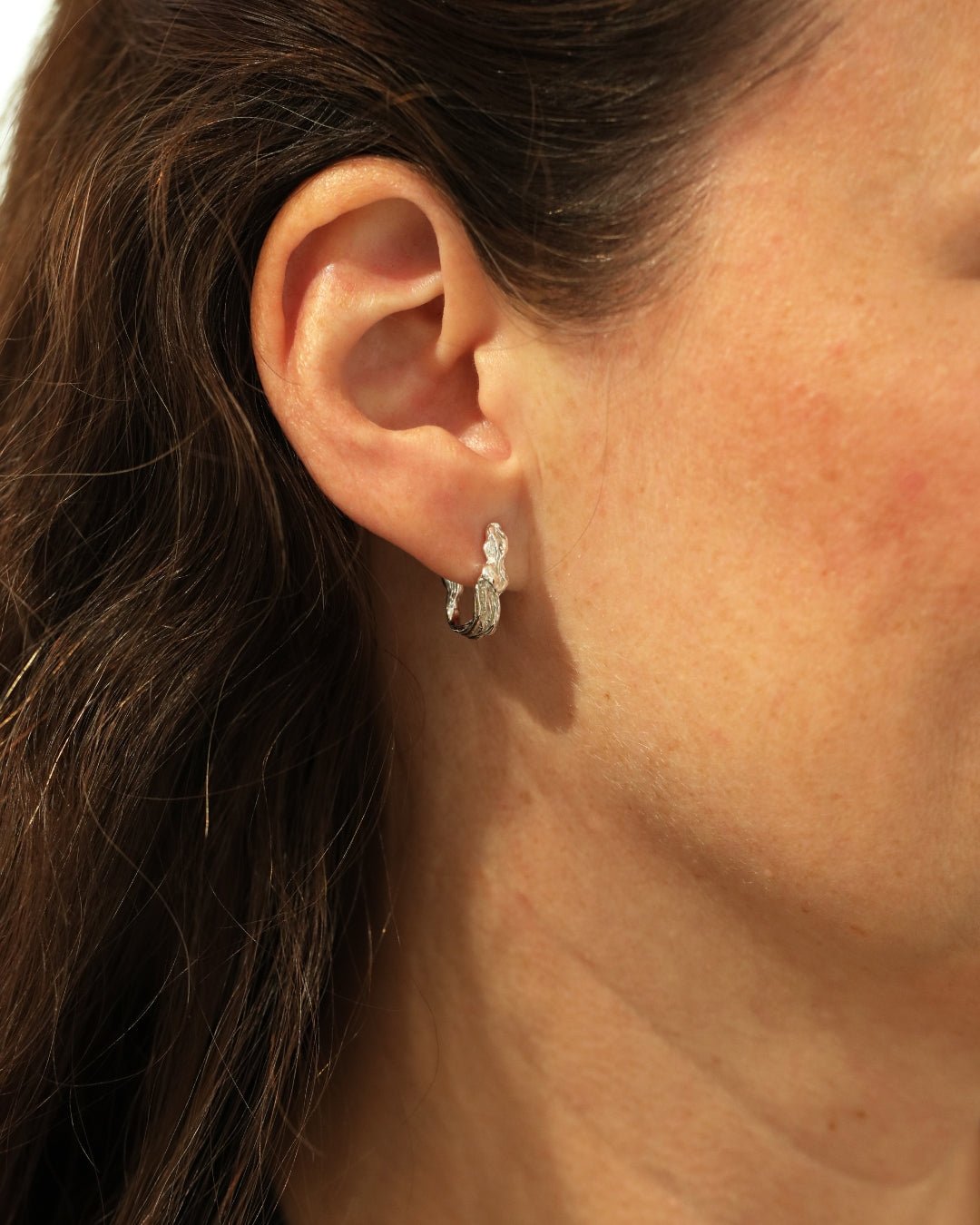 HAVET örhängen på stift - Guldviva Jewellery