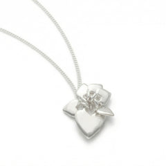 Sterling silver heart pendant with flower motif on a 42 cm chain