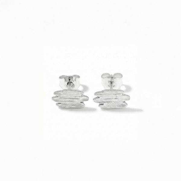 ALANDICA stud earrings