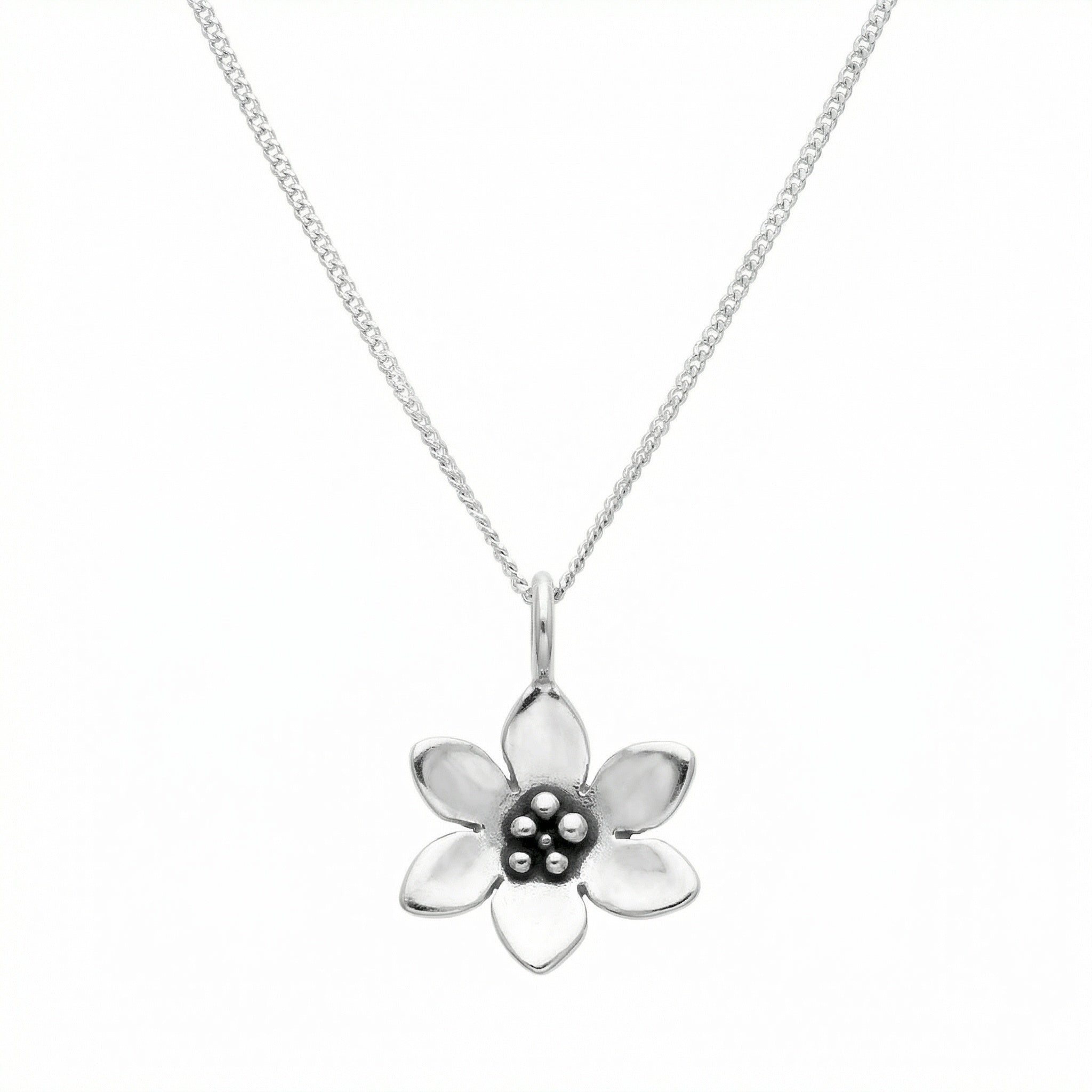 BLÅSIPPA (Hepatica) necklace