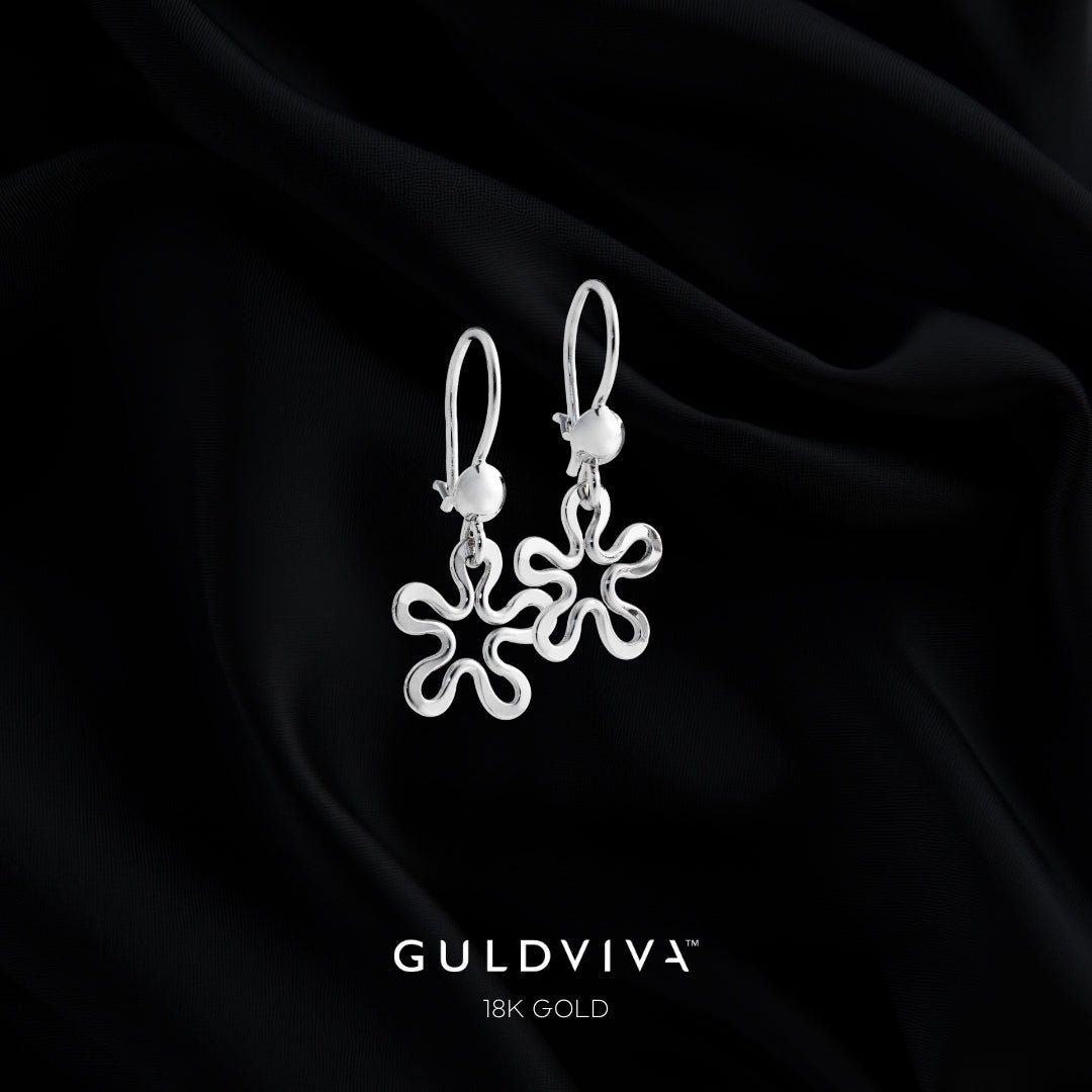 BLOMMAN™ 18K vitguld örhängen på krok - Guldviva Jewellery