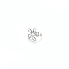 BLOMMAN Ear Cuff in sterling silver featuring a looping flower design on a white background