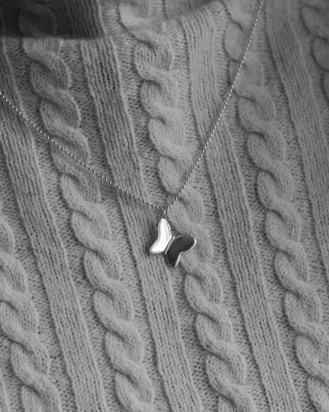 FJÄRIL LILLA (Little butterfly) necklace