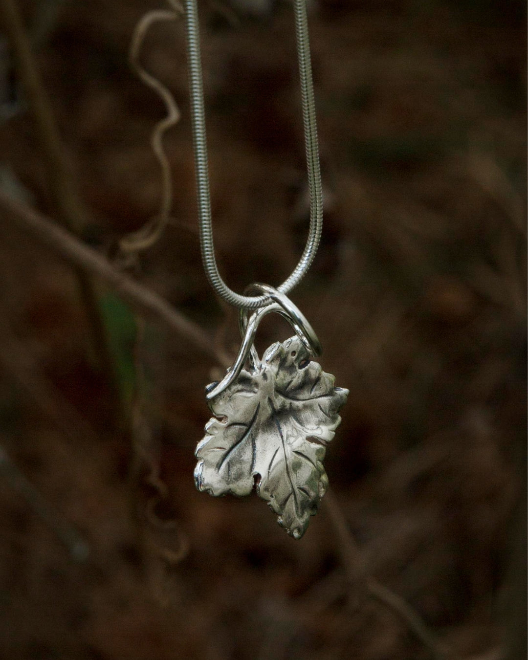 HUMLELÖV necklace