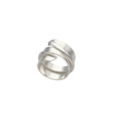 Sterling silver STORMSKÄRS MAJA FEST ring with overlapping curved bands