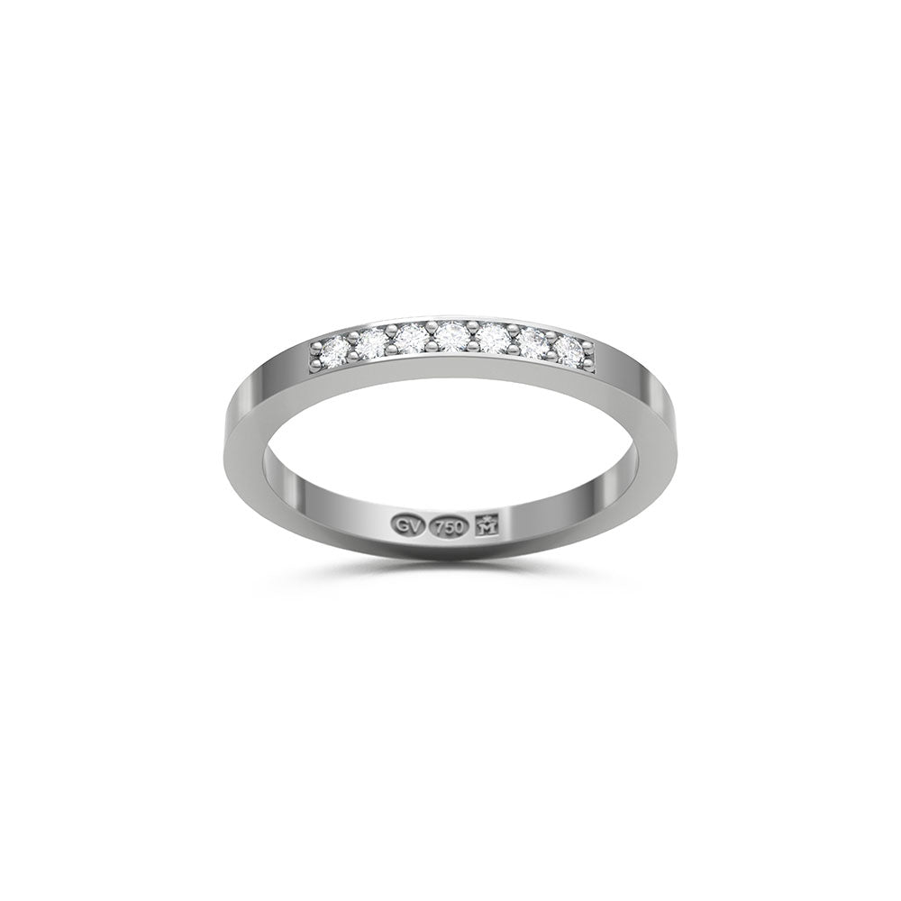 RING rektangulär 2 mm i 18K vitguld med 7 diamanter