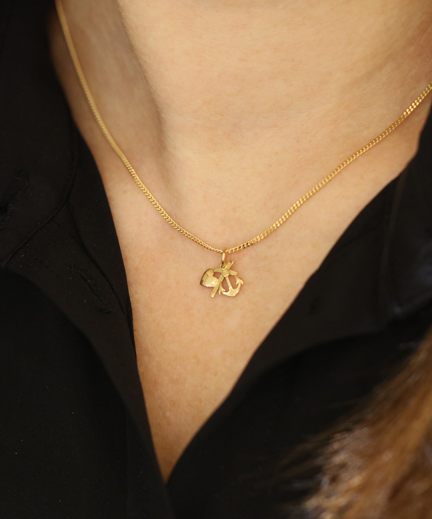 TRO HOPP & KÄRLEK 18K XS halsband - Guldviva Jewellery