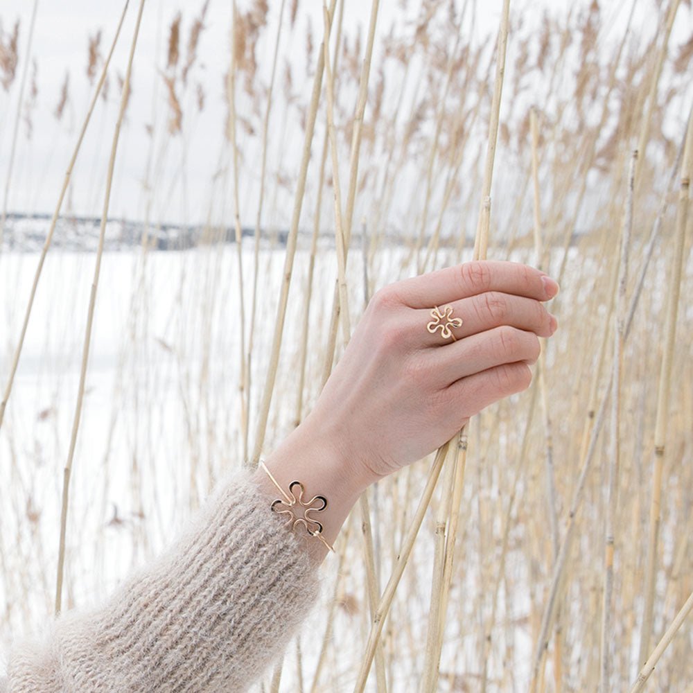 BLOMMAN™ 18K armring - Guldviva Jewellery
