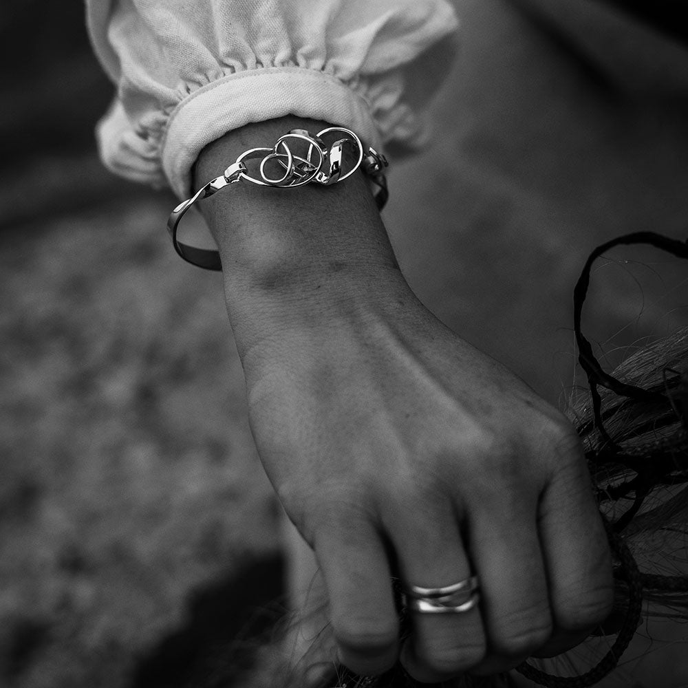 STORMSKÄRS MAJA FEST 18K Armring - Guldviva Jewellery