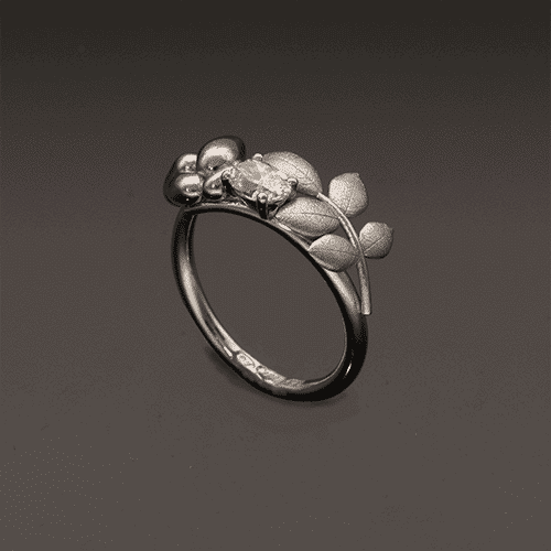 EVA 18K Ring