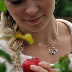 ÄPPELBLOM (Apfelblüte) Halskette - Guldviva Jewellery
