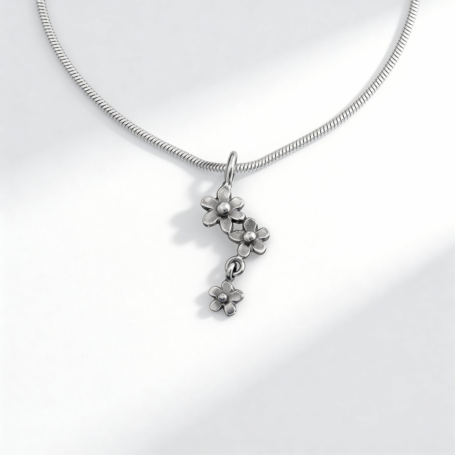 FÖRGÄT MIG EJ (FORGET ME NOT) necklace