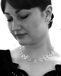 BLOMMAN™  Guldviva ELEGANT kaulakoru - Korut