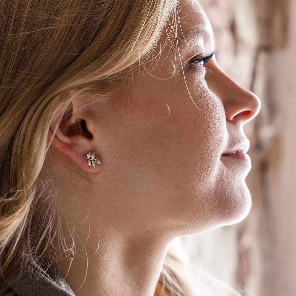 Epingles à boucles d'oreilles en forme de feuilles en EVA