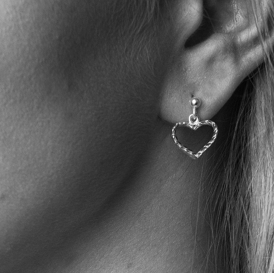 Boucles d'oreilles ROCK HEART sur épingles